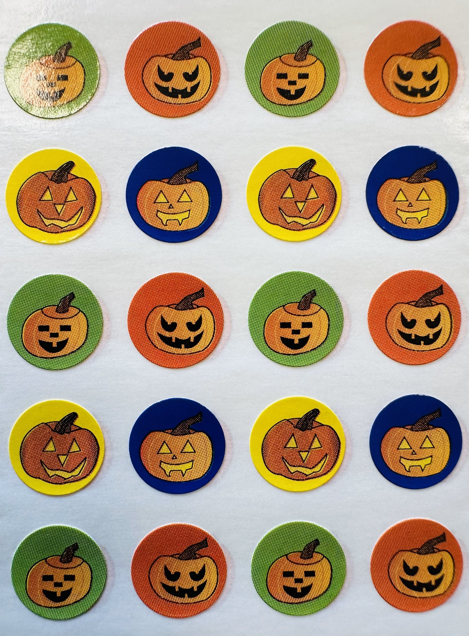 SHAPES ETC.SHAPES ETC. Incentive Stickers - Carved Pumpkins (Pack of 1728)-1