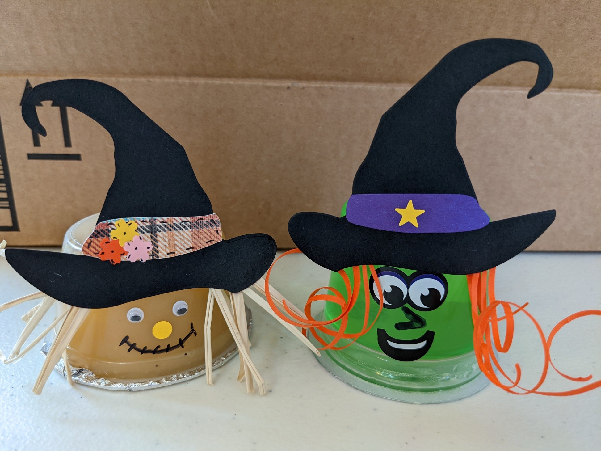 SHAPES ETC.Small Single Color Cut-Out - Witch Hat-4